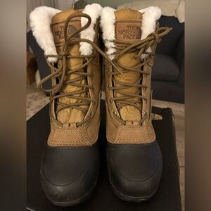 The North Face Women's Tan and Black Winter Boots